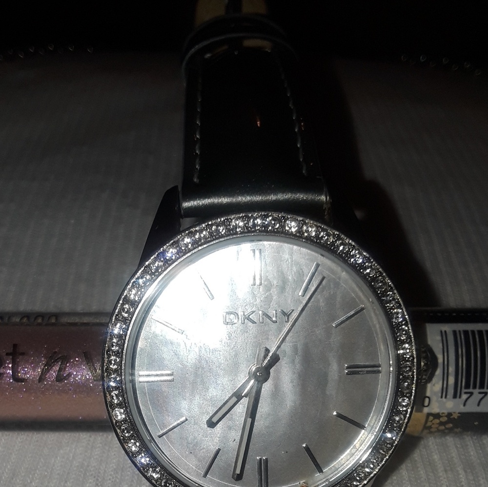 Watch ... Dkny - image 2